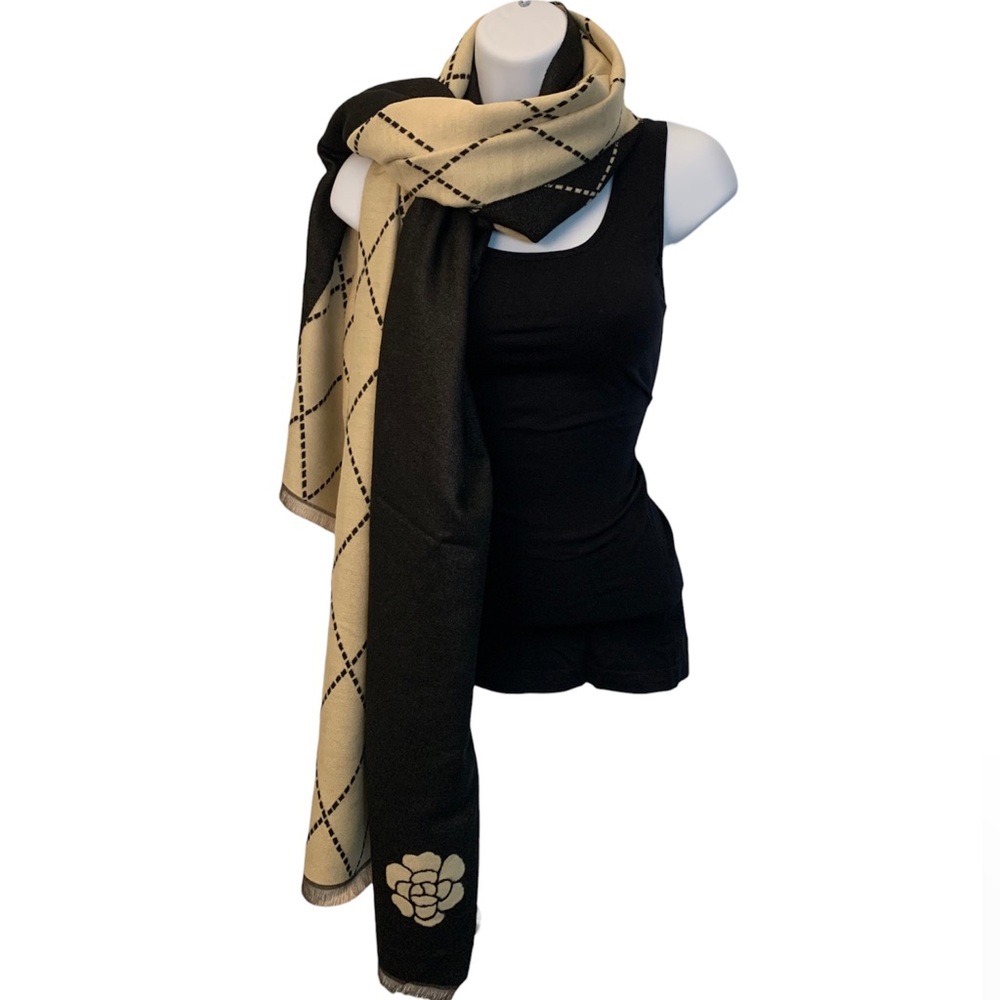 🖤Camellia Flower reversible shawl